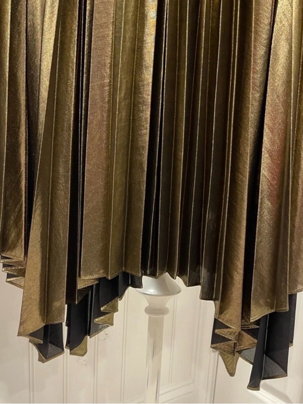 Ted Baker Metallic Gold Pleated Midi Skirt - Picture 6 of 11